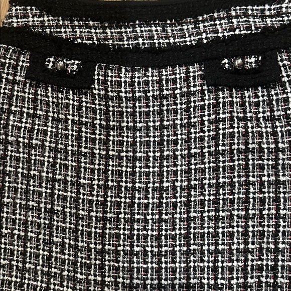 WHBM tweed skirt Size 0 - Picture 10 of 13